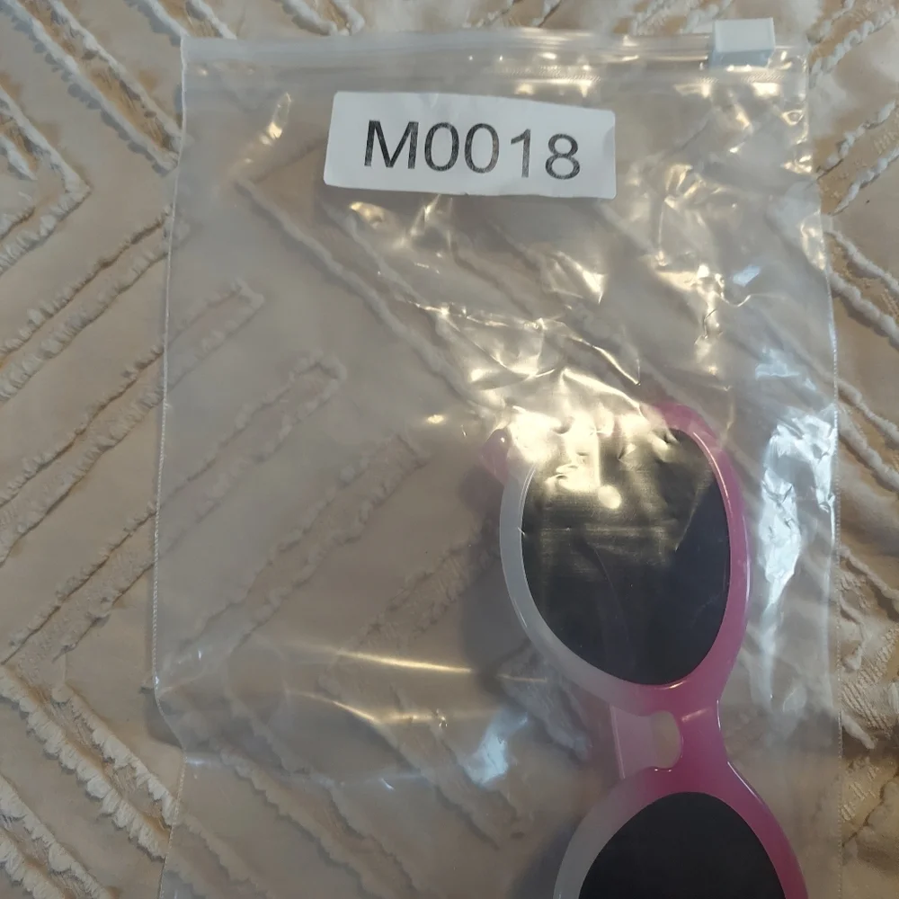 Pink Ombre Cat-Eye Sunglasses Two Tone Lightweight